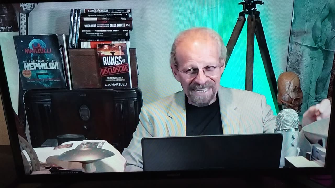 L. A. Marzulli shares related to nephilim, UFOs, aliens & end time delusion