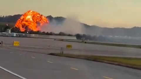 Video shows crash of UPS Flight 2976 while taking off from Louisville International Airport