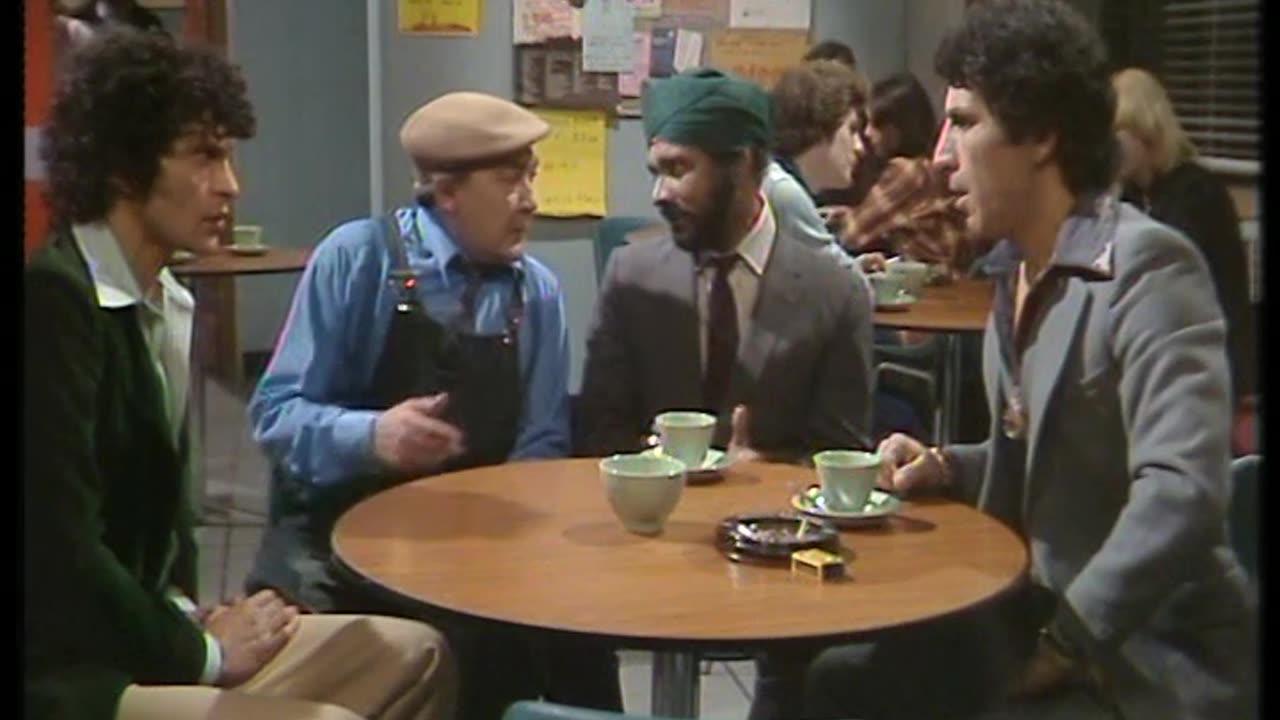 MIND YOUR LANGUAGE S01E04 - All Through the Night