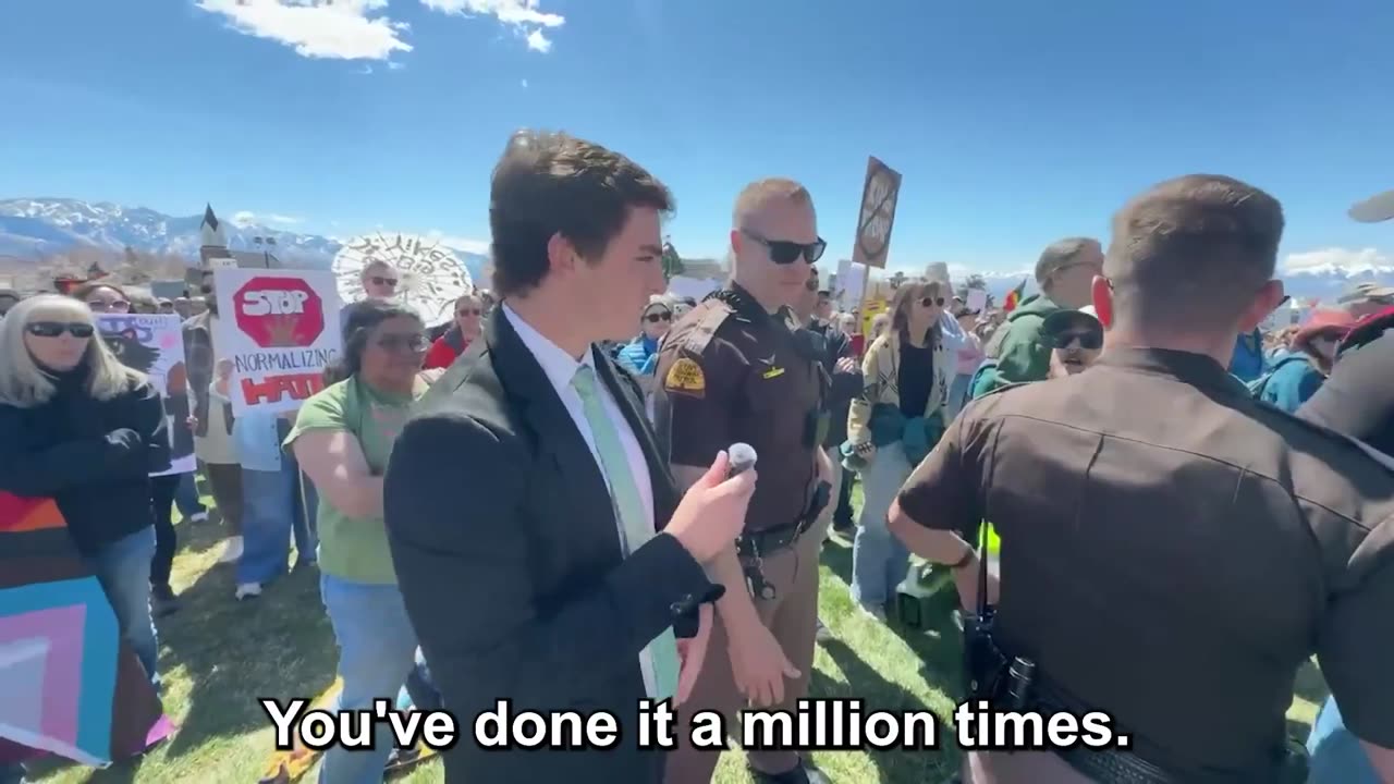 This is what mentally unstable looks like. And these people think they’re the good guys? 🤦♂️🤔