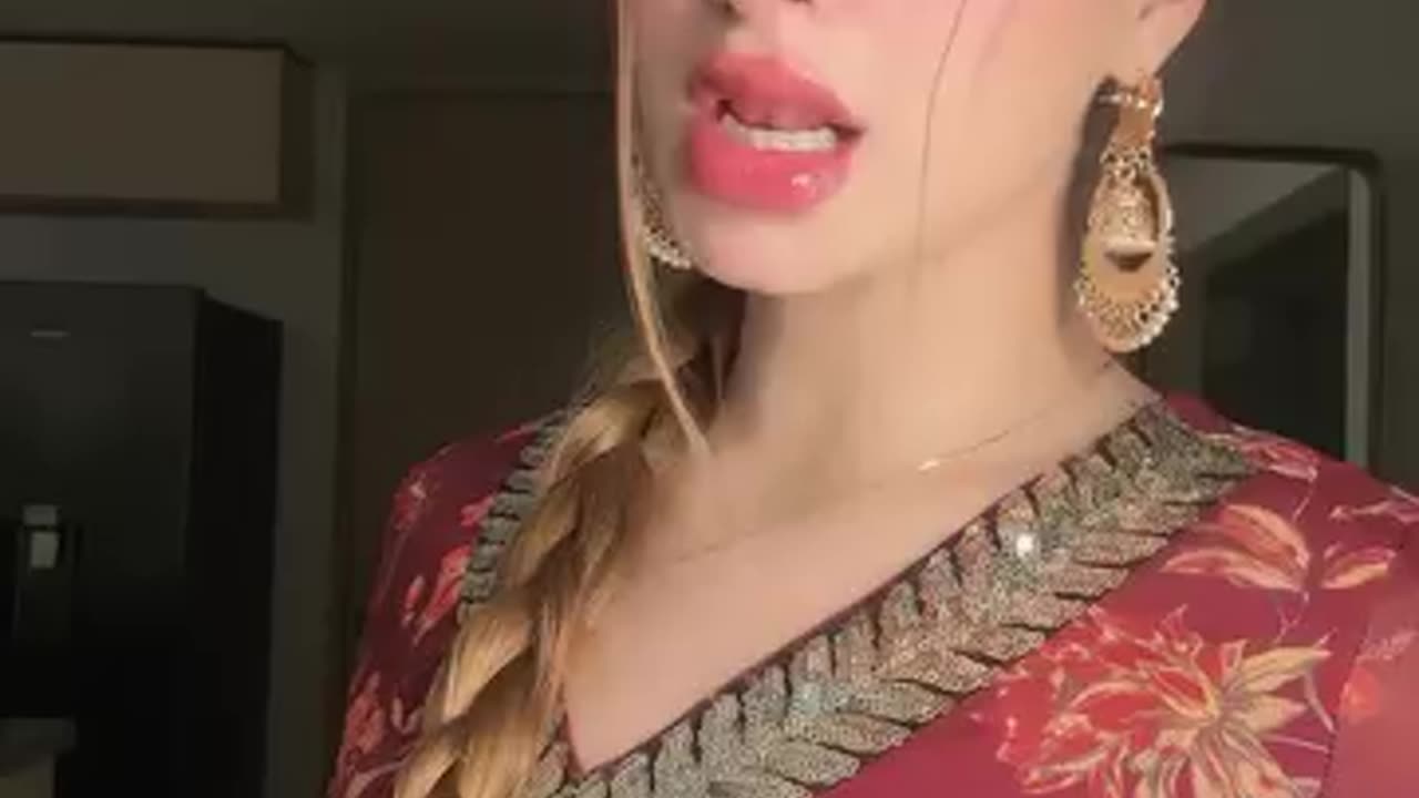 🍑 She Thicc Under There 😍