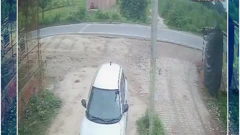 Fatehpur Horror: Speeding Pickup Runs Over Bike Riders, Driver Escapes!