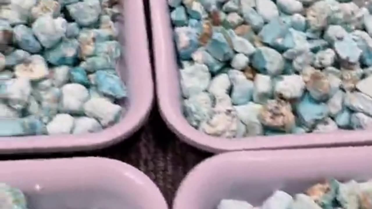 250407-8 Carefully selected from turquoise ore veins