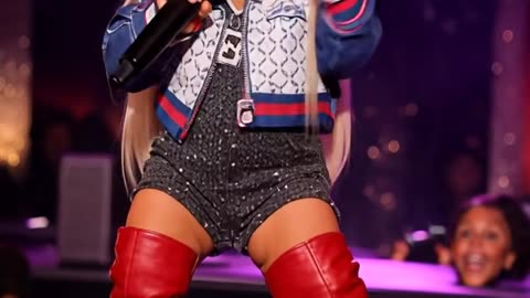 Lil’ Kim Broke Every Rule 👑🔥 | The Untold Story of Hip-Hop’s Queen Bee