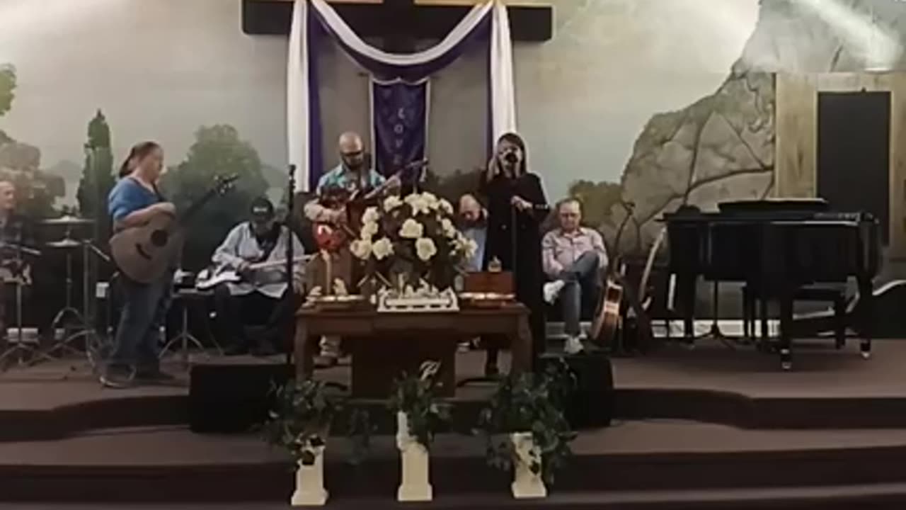 Pst. Tim & Kandy Gatewood Redd. My God never changes