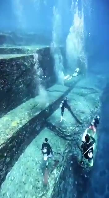 COSTRUZIONI SOTTOMARINE NELLA COSTA GIAPOONESE