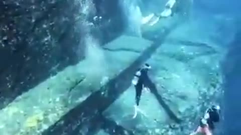 COSTRUZIONI SOTTOMARINE NELLA COSTA GIAPOONESE