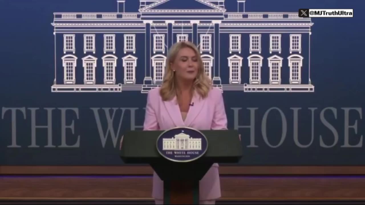 Karoline Leavitt 👀 Biden used this auditorium as the Fake Oval Office, “weirdly… oddly”