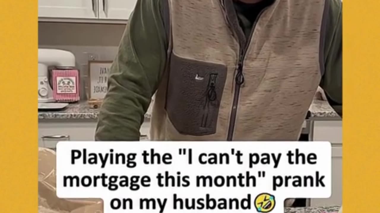 Watch till the end for the funniest reaction! 😂