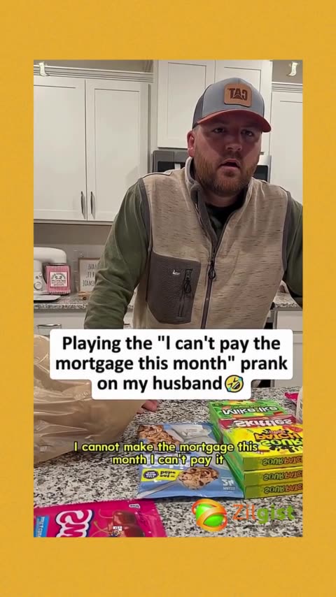 Watch till the end for the funniest reaction! 😂