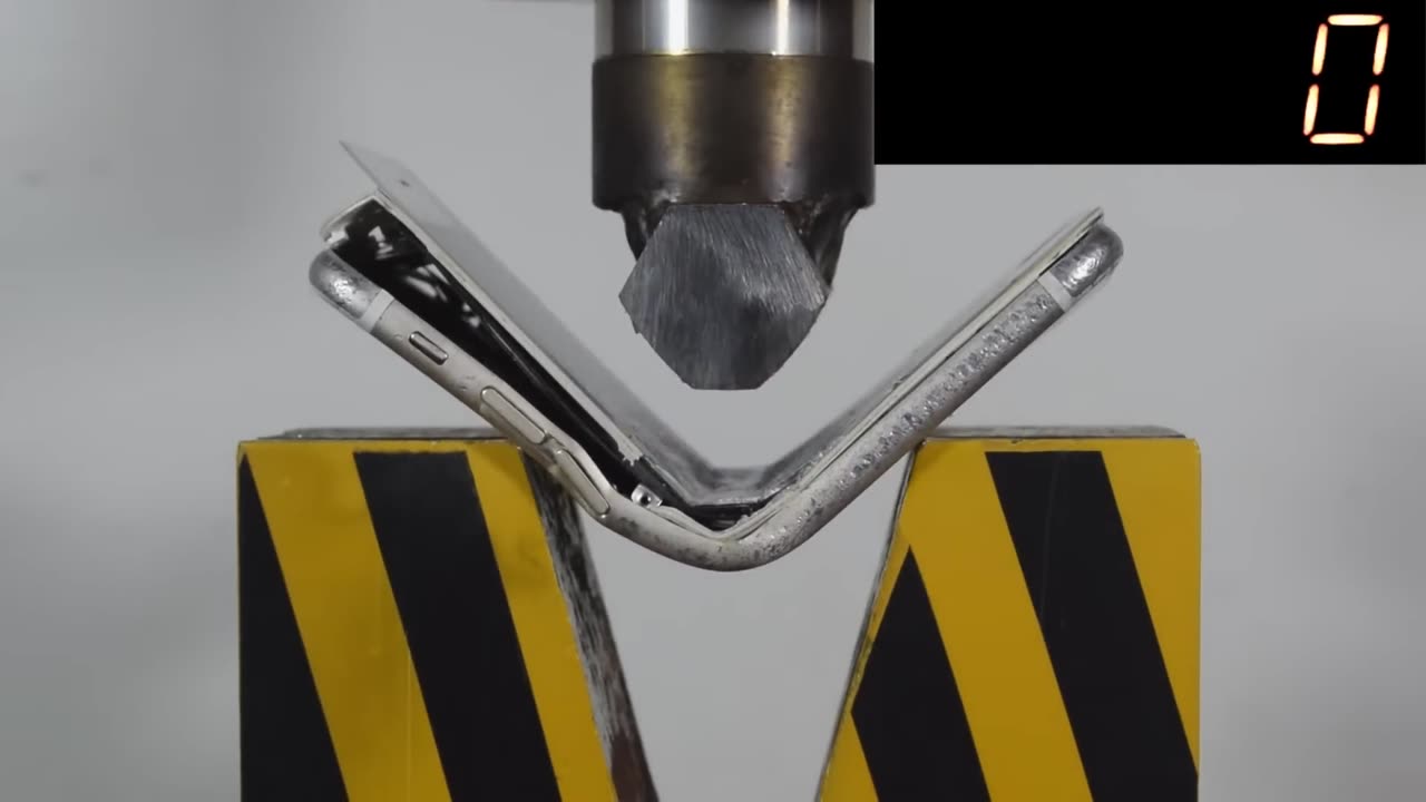 HYDRAULIC PRESS VS PHONE 📱