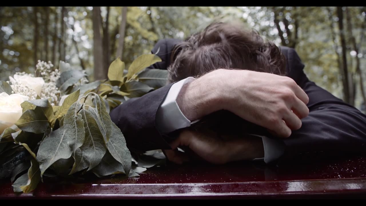 "Lament" music video