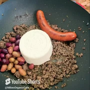 #Organic #Beef #Mince #Ricotta #Kalamata #Olives & #Chorizo #Sausage