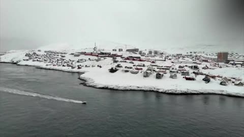 “$10K, Military Force...” Trump Wants Greenland “Very Badly” But Rules Out Canada Invasion | CLRCUT