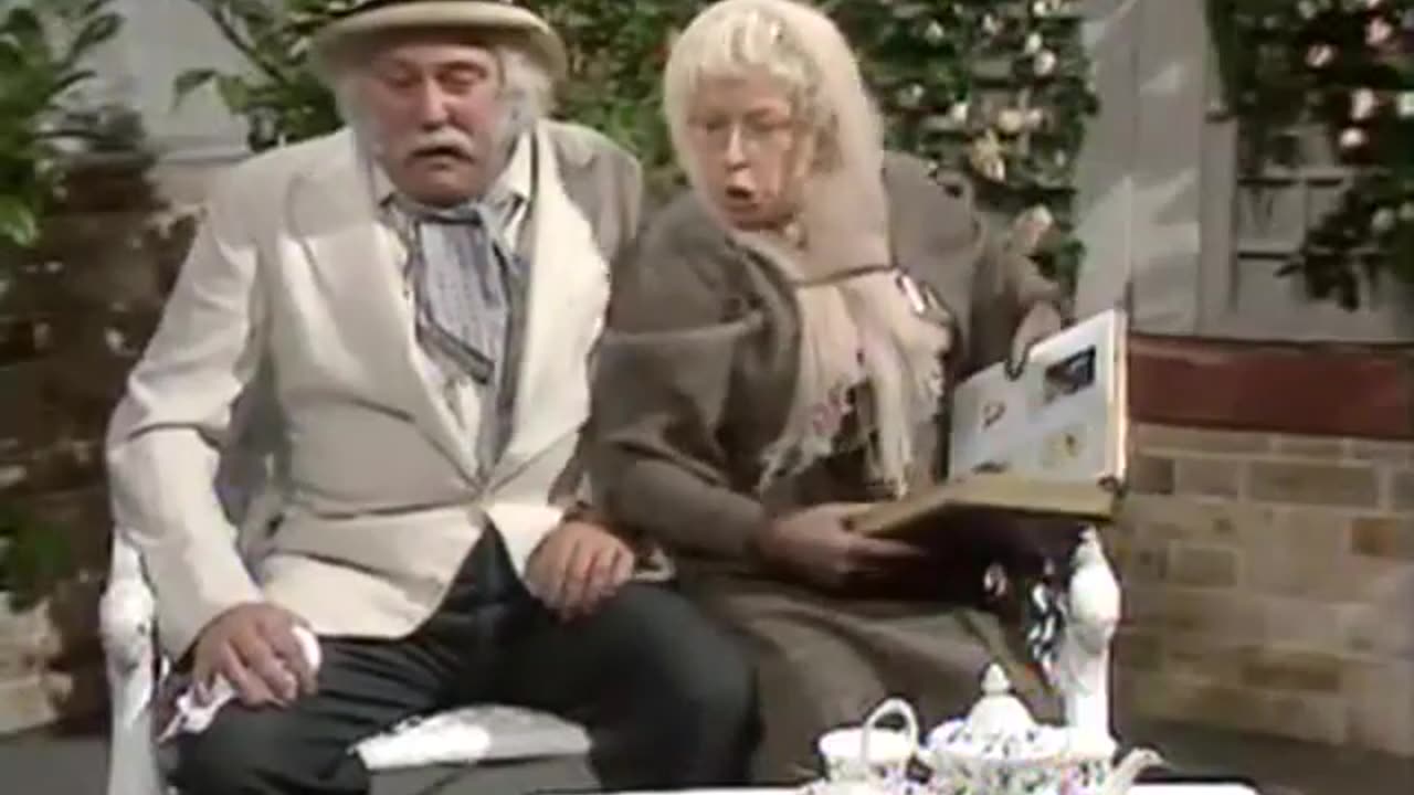 Scott On...Courage - starring Terry Scott, June Whitfield, Peter Butterworth (1974)