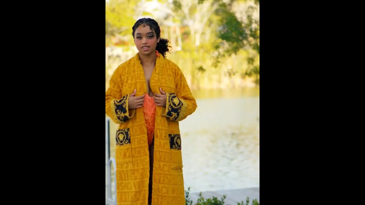 SHE DEFINITELY PRETTY 🤩🤩🤩🤩🤩