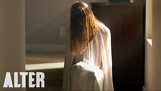 “Mirror Glaze | Short Horror Film (2025) | Terrifying Reflection Story”