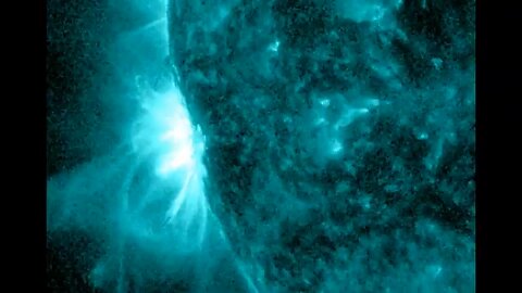 NOAA WARNS ABOUT EMERGING SUNSPOT GROUP!