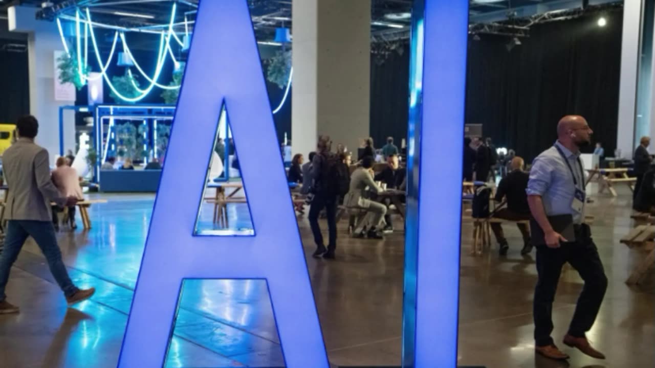 Some public service jobs will be cut as Ottawa adopts AI: chief data officer