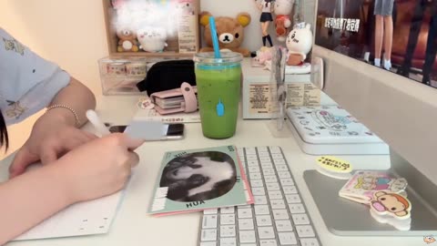 VLOG｜Vacation at Home | Tomato Soup, Sandwich Love & Panda Post📮🥪