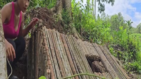 1 - 10 The girl built a safe shelter by herself during the big storm, with no water or food