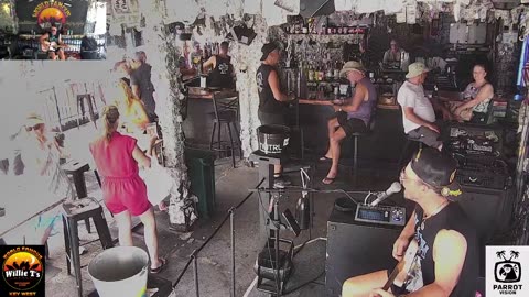 LIVE Music Everyday!