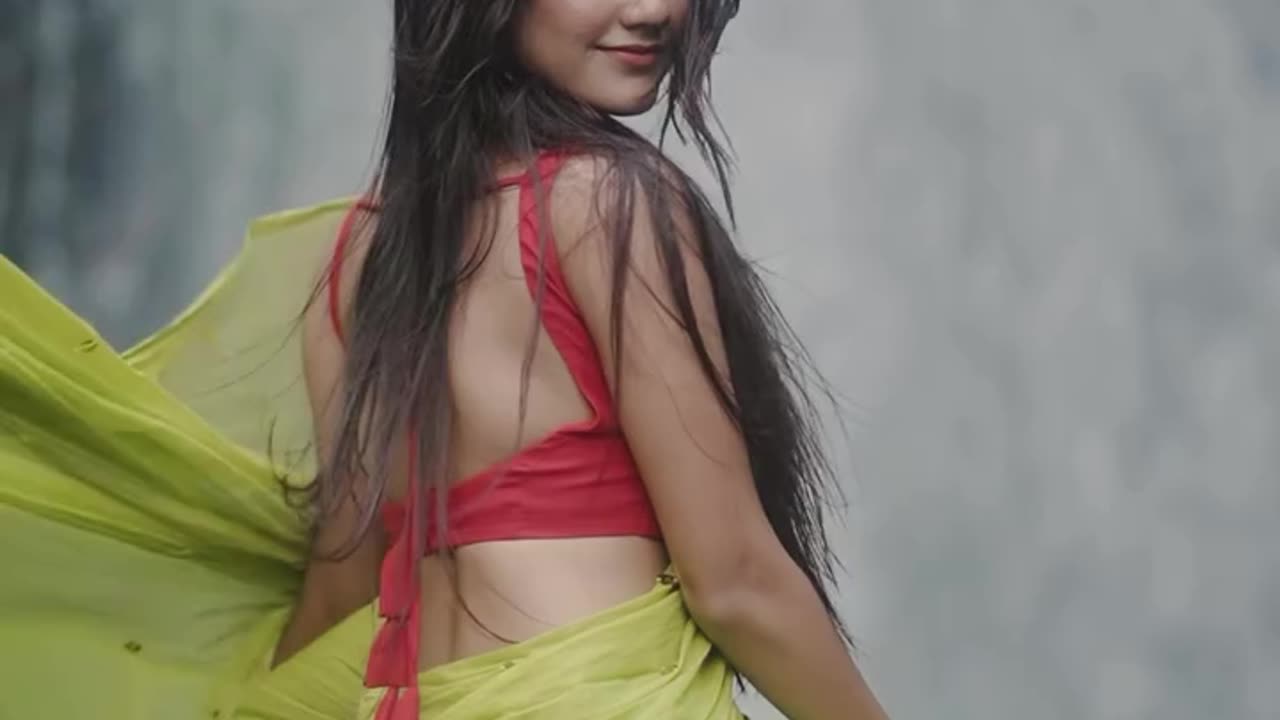 Indian beauty in saree 💗💞💕💗