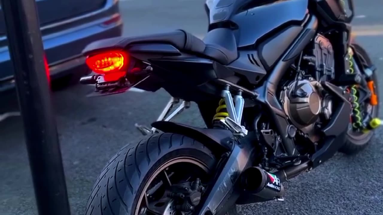 When a Motorcycle Says: ‘Not Today, Thief!’ 😎🔒