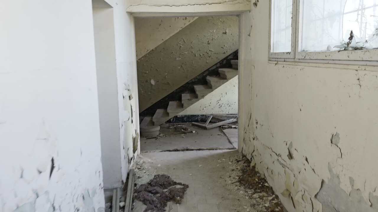 Изоставен Дипломатически Корпус