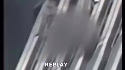 9/11 40 floors below