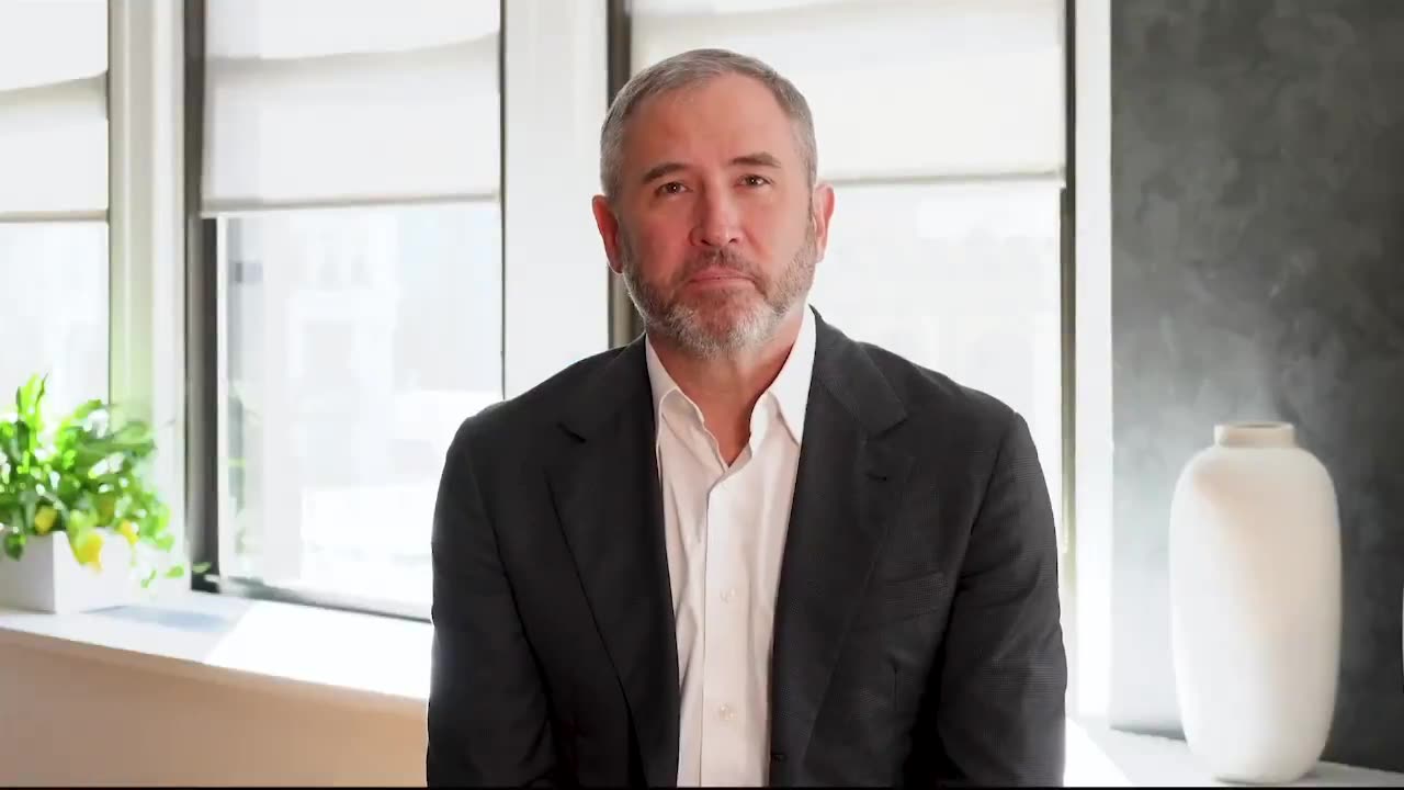 Brad Garlinghouse : The future is bright. Let's build.