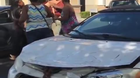 She’s Not Coming Slow! Black Girl Shuts It Down with Confidence 🔥