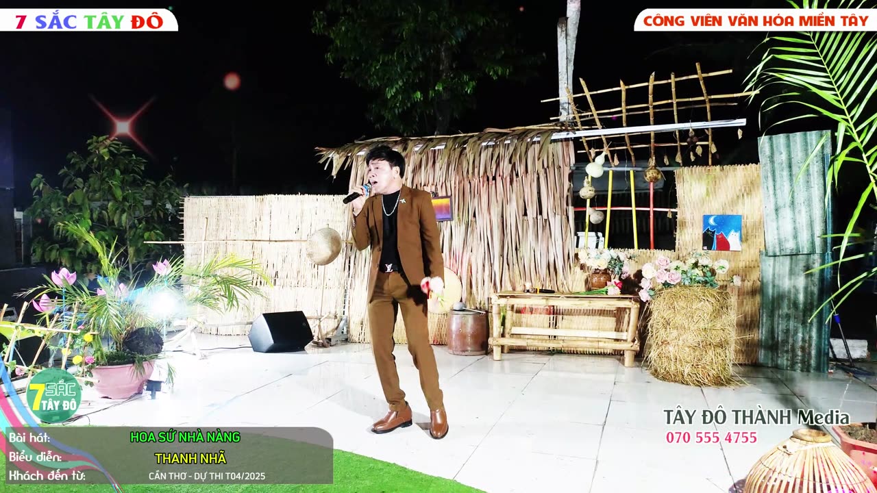 HOA SỨ NHÀ NÀNG