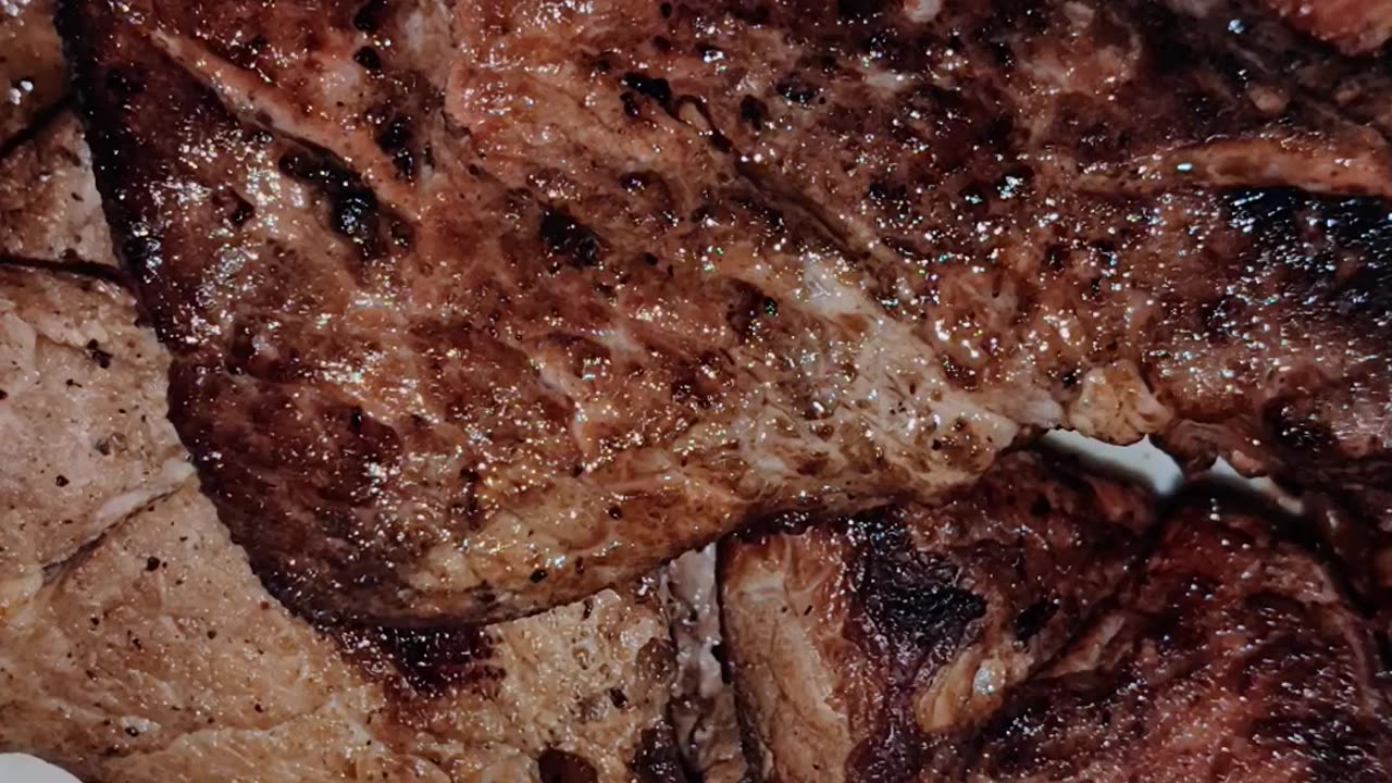 Delicious grilled meat
