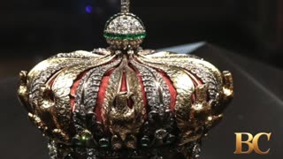 Louvre heist puts pressure on French government over museum security