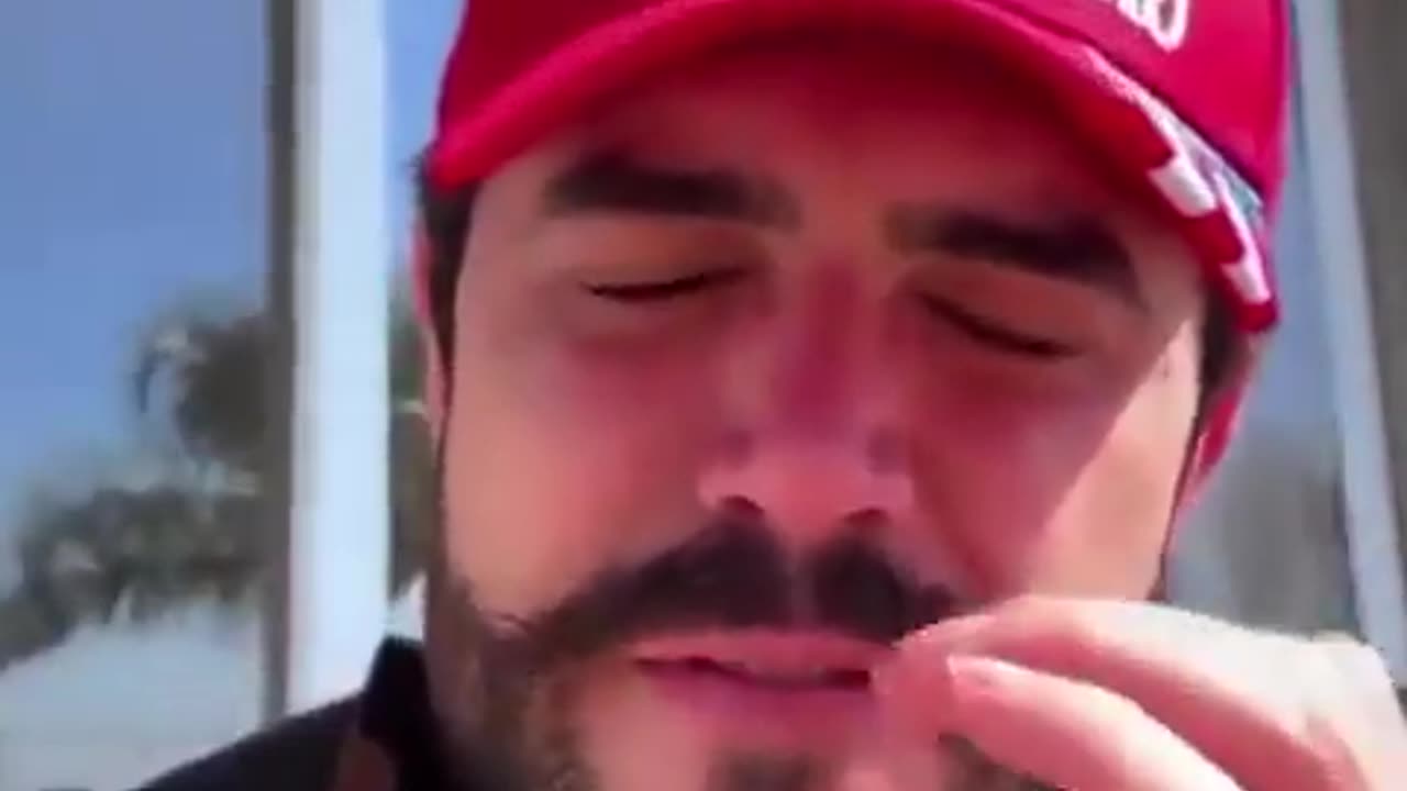 "Antes de crucificar um homem, o humilhe em praça pública." Não desista de Bolsonaro, não desista do Brasil