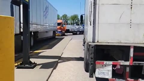 BONEHEADS I SWEAR #ourtruckinglife #truckdriver #atruckerslife #VISTA #trucking #reallifetruckers
