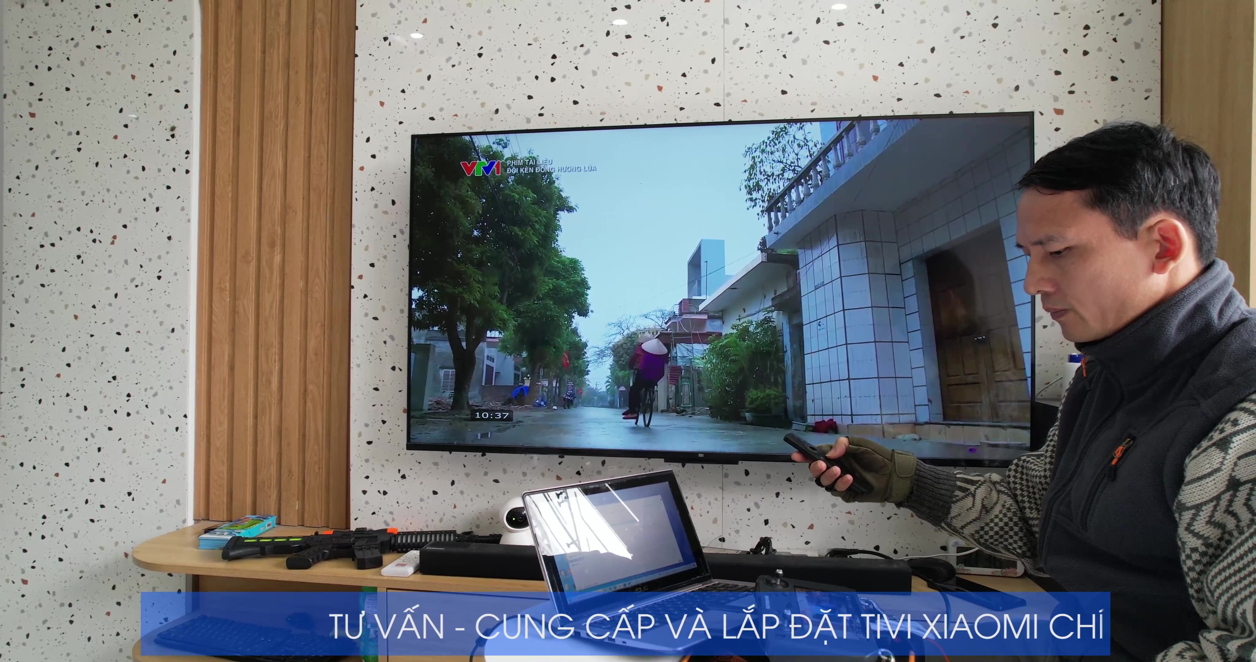 Cài HĐH Android mới nhất cho tivi xiaomi 55 inches, tại đường Trần Bá Lương