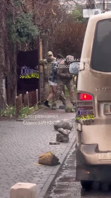 Wife Tries Desperately to Save Her Husband From the Body Snatchers