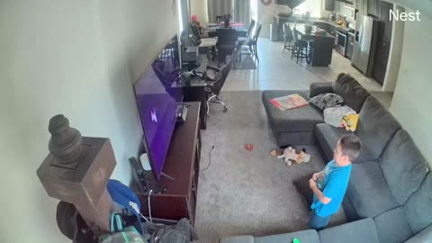💥🎮 Controller vs TV = TOTAL DESTRUCTION! | FunFM