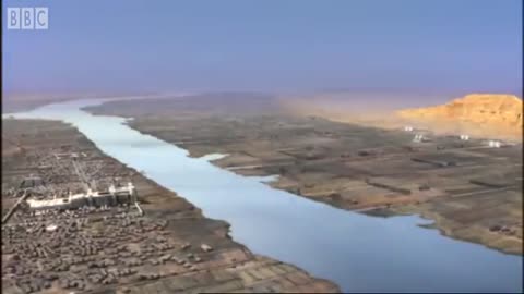 ‎Nile Ibis Birds Create Swimming Pools | BBC Earth