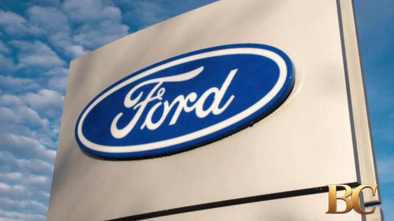 Ford suspends 2025 guidance amid $2.5 billion tariff impact