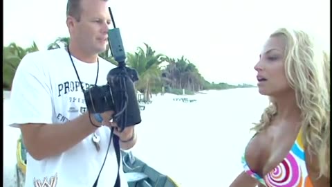 WWE Divas: South of the Border