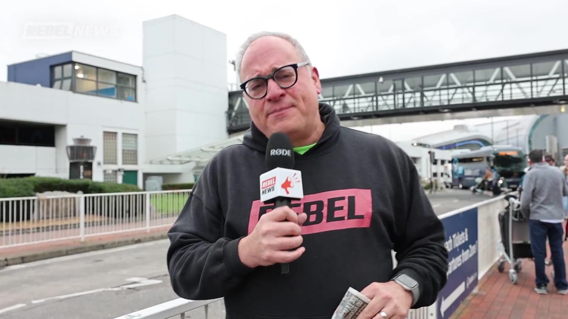 Ezra Levant arrives in Dublin ahead of protest following alleged migrant rape of 10-year-old girl