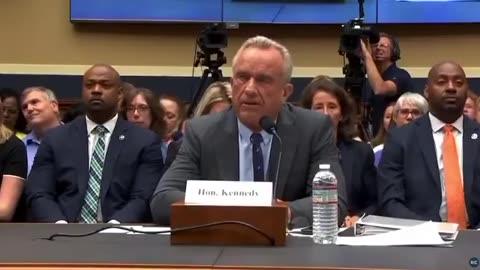 MUST-SEE: RFK Exposes Democrat For Being 'Bought' By Big Pharma Mid-Hearing