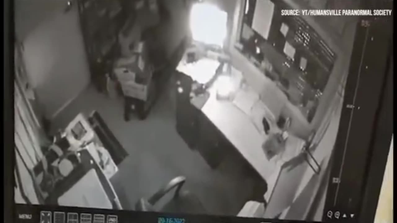 😱👻 Mist Like Figure Caught On CCTV! Ghostly Encounter | TheHauntingHour