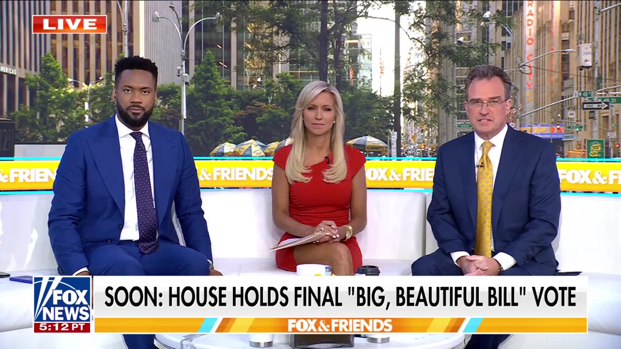 Stock market hits record-highs as Trump closes out two weeks of historic wins