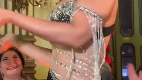 Black beauty in belly dance 🖤🖤🖤🖤