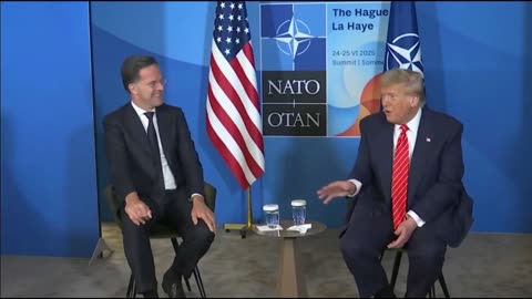 NATO vadovas pavadino Trampą "Tėtuku"