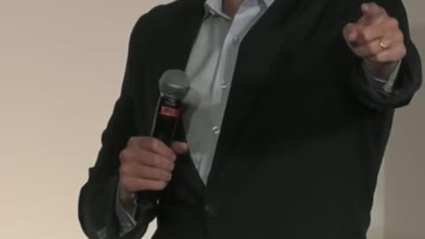 This speaker delivers a fiery call for uncompromising truth